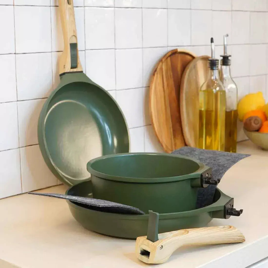 Set of Three Detachable Saucepans Fern 