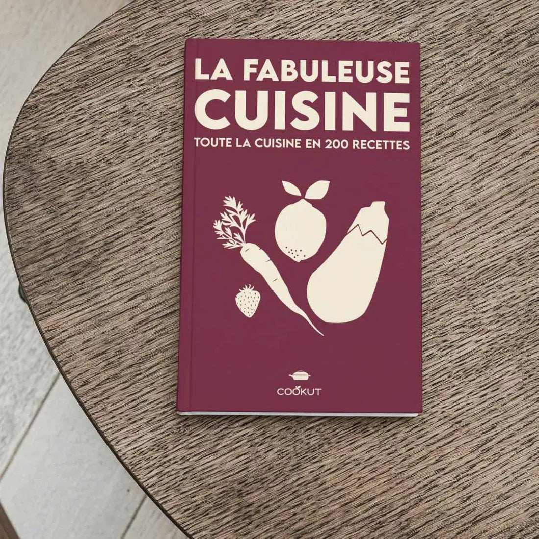 Livre de 200 Recettes La Fabuleuse Poêle Violet