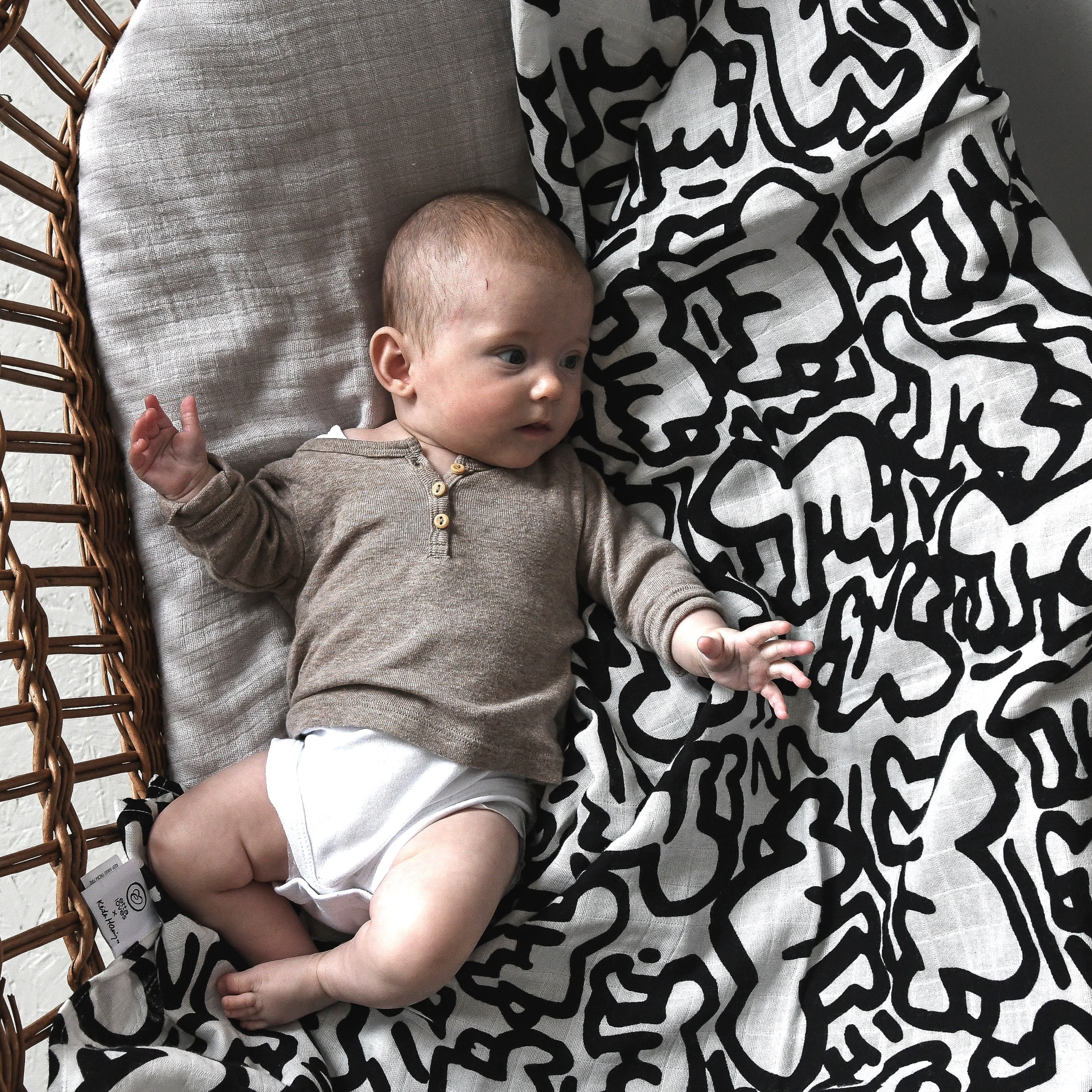 Etta Loves x Keith Haring – Reversible Muslin Blanket 🎨👶