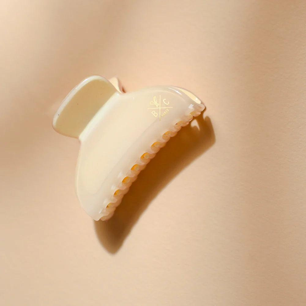 Large format Ivory Opaline clip