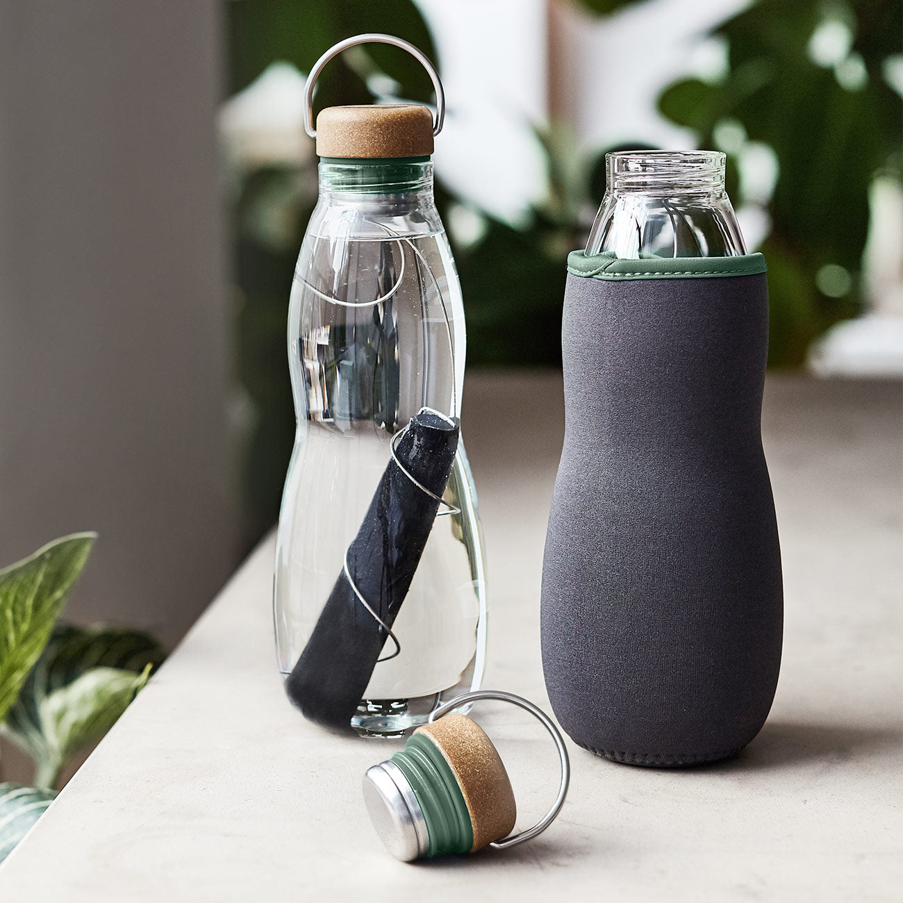 Water Bottle with Charcoal Filter - Eau Good Olive - 650ml