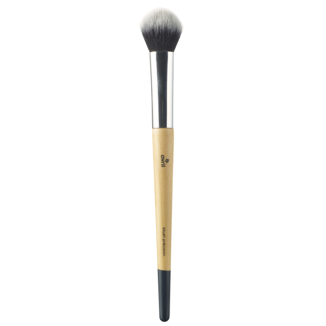 Precision blush brush