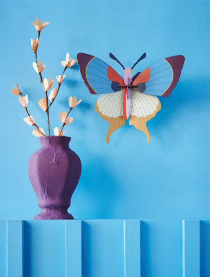 Plum Fringe Butterfly Wandhanger