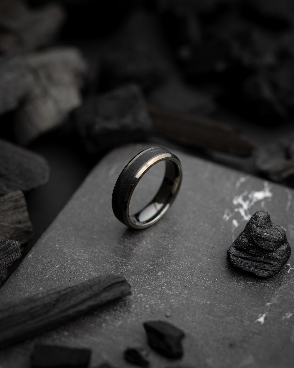 Rota Zwart Titanium & Carbon Ring  