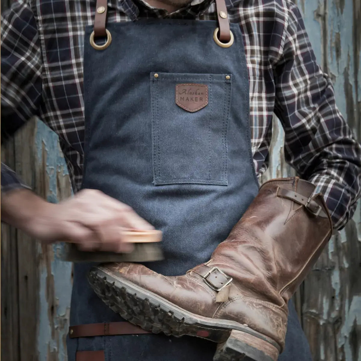 Waxed canvas apron with leather straps N°547 - Navy Blue